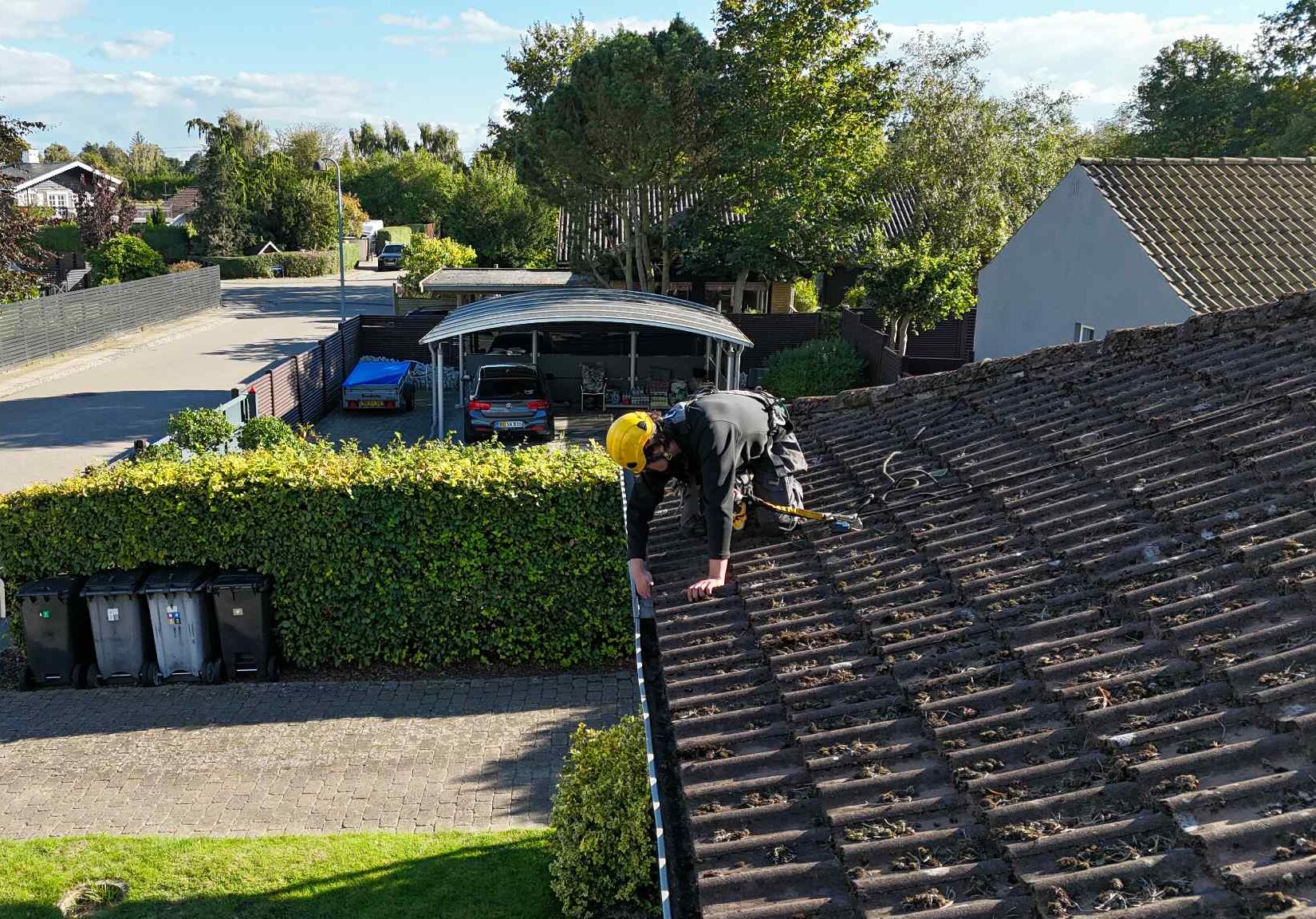 Reparation og tætning af tagrende udført af Klatreteknik ApS